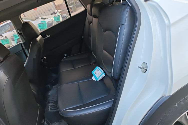 Used Hyundai ix25 2015 1.6L Automatic Two-Wheel Drive Smart GLS Trim
