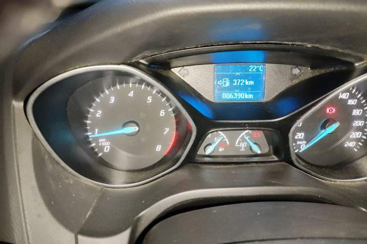 Used Ford Focus 2012 Sedan 1.6L Manual Fashion Edition
