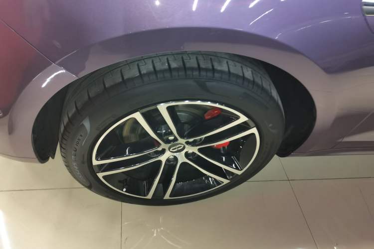 Used Hima AITO M5 2025 Extended-Range Ultra All-Wheel-Drive Version
