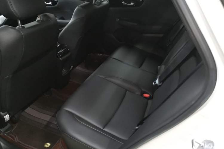 Used Honda Envix 2022 180TURBO CVT Comfort Version