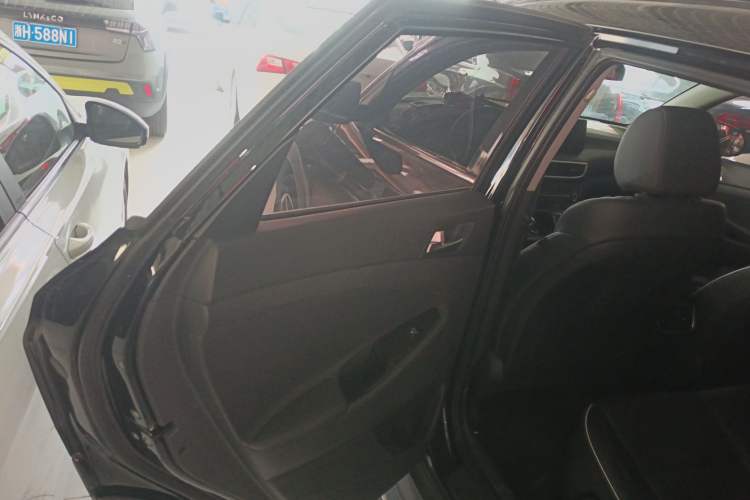 Used Hyundai Tucson 2020 280TGDi Two-Wheel-Drive GLS Fashion Edition China VI Standard
