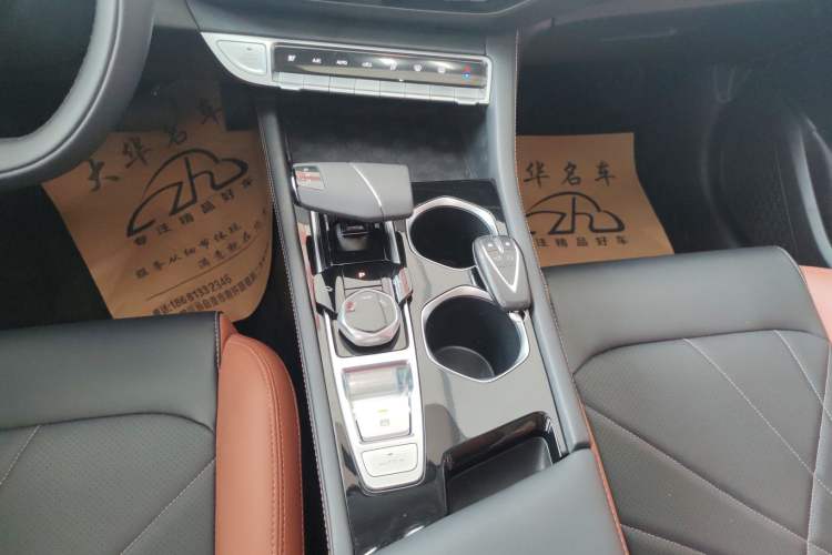 Used Changan Eado 2024 PLUS Blue Whale NE 1.4T GDI DCT High-Energy Edition
