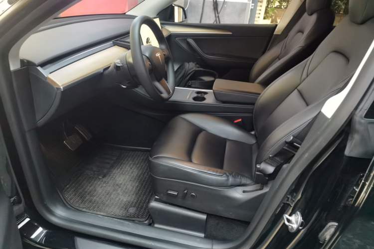 Used Tesla Model Y 2021 Standard Range Rear-Wheel Drive Version