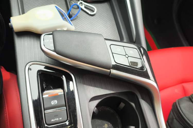 Used Changan UNI-T 2020 1.5T Prestige Version
