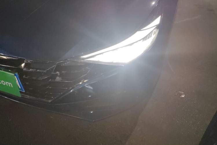 Used Hyundai Elantra 2021 1.5L CVT LUX Prestige Edition
