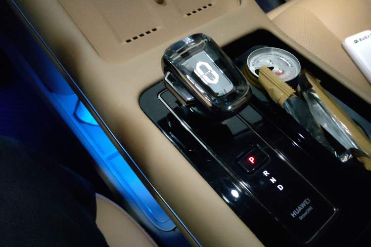 Used Hima AITO M7 2024 1.5T Intelligent Driving Rear-Drive Pro Version 6 Seats