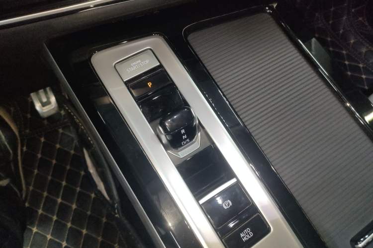 Used Volkswagen Talagon 2023 380TSI Four-Wheel Drive R-Line Cruise Edition
