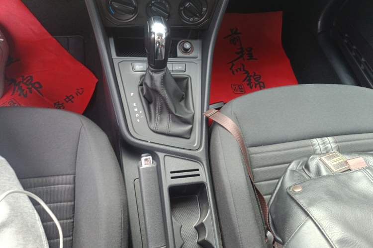 Used Volkswagen Lavida 2019 Lavida Start 1.5L Automatic Trendy Version China VI Standard
