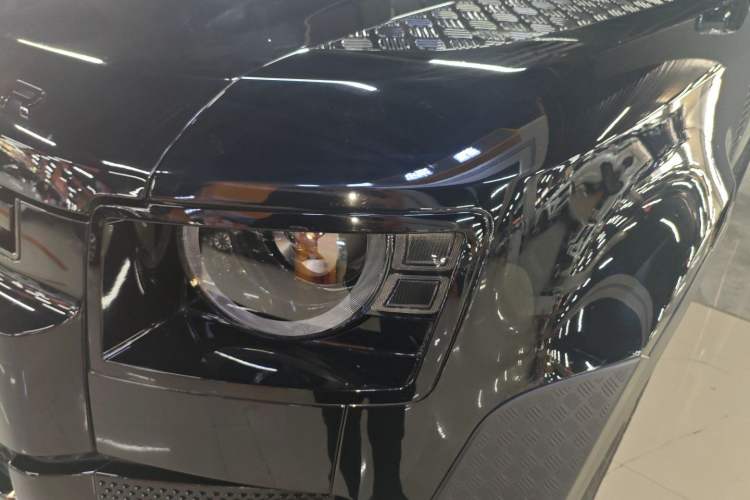 Used Land Rover Defender 2022 110 P400 Dark Edition