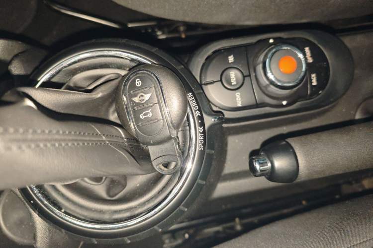 Used MINI MINI 2016 1.5T COOPER Five-Door Edition
