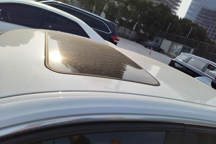 TDK.VehicleDetails.img