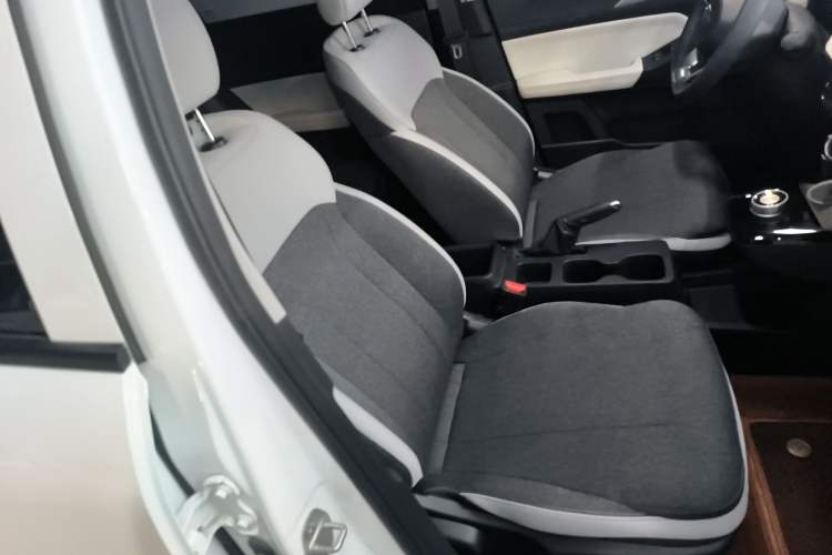 Used Geometry E Firefly 2024 301km Flowing Light
