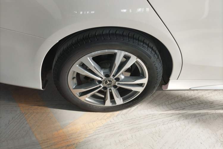 Used Mercedes-Benz C-Class 2019 C 180 L Fashion Edition Sport Version
