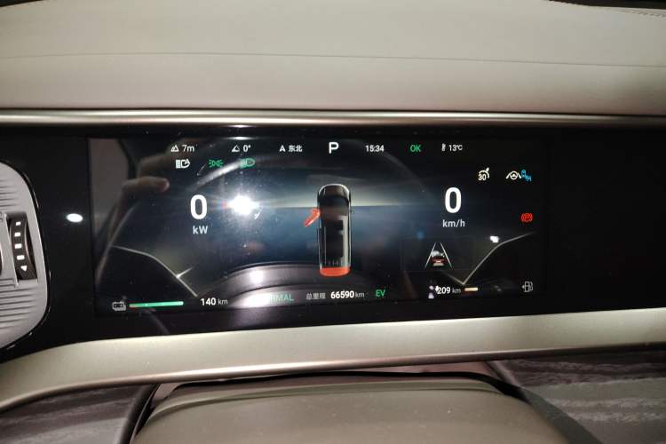 Used Denza D9 2022 DM-i 970 Four-Wheel Drive Prestige Model