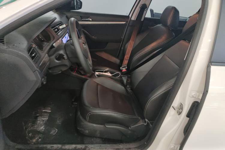 Used Volkswagen Lavida 2019 Lavida Start 1.5L Automatic Trendy Version China VI Standard
