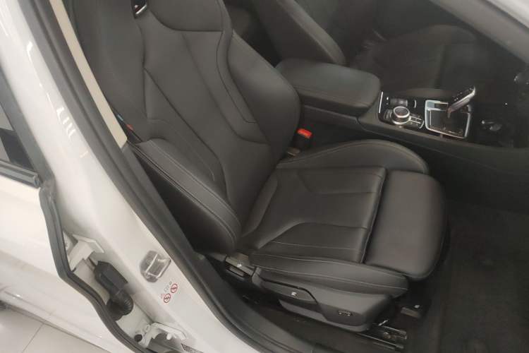 Used BMW 1 Series 2022 125i M Sport Night Edition
