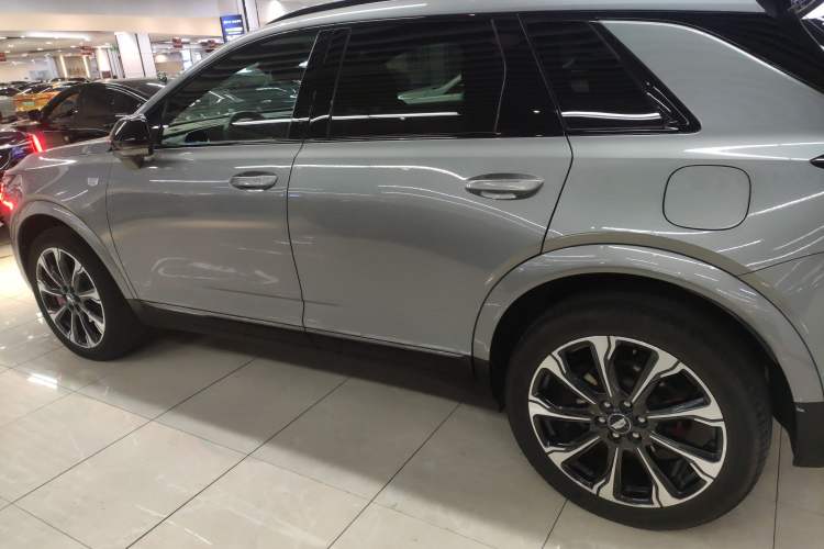 Used Cadillac XT5 2025 2.0T Platinum Edition
