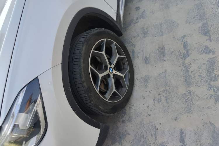 Used BMW X1 2018 sDrive18Li Luxury Model
