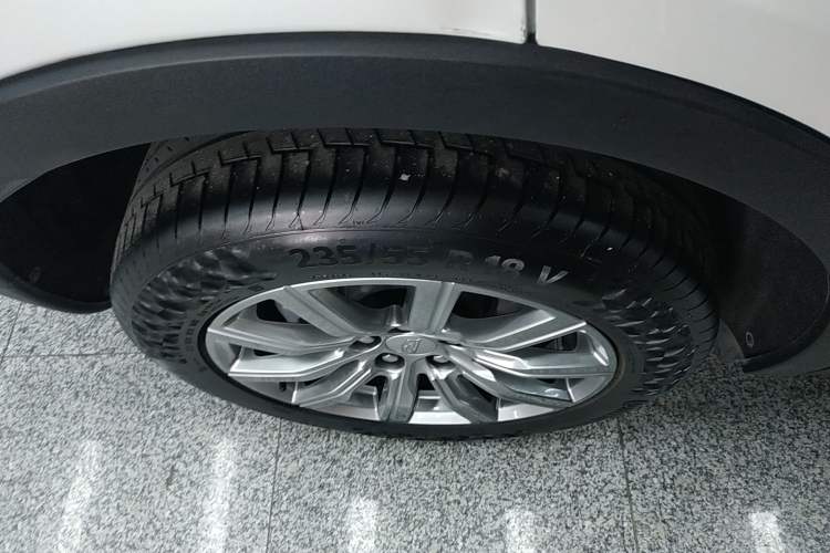 Used Cadillac XT4 2021 28T Two-Wheel Drive Leading Version
