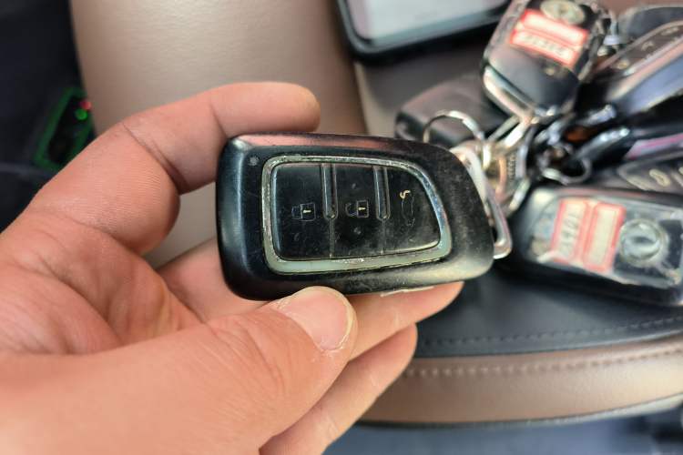 Used Dongfeng Aeolus AX7 2018 Classic 1.6T Automatic Prestige Model