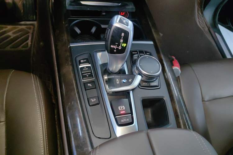 Used BMW X5 2017 xDrive28i
