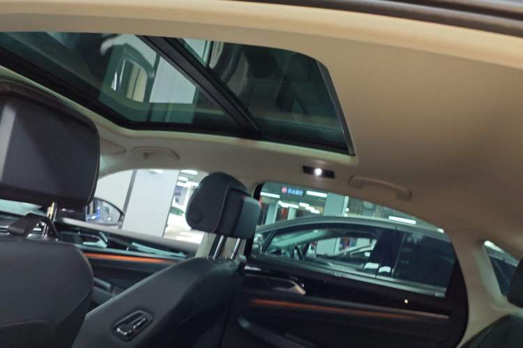 Used Volkswagen Passat 2025 Outstanding Model 380TSI Starry Dragon Glorious Edition