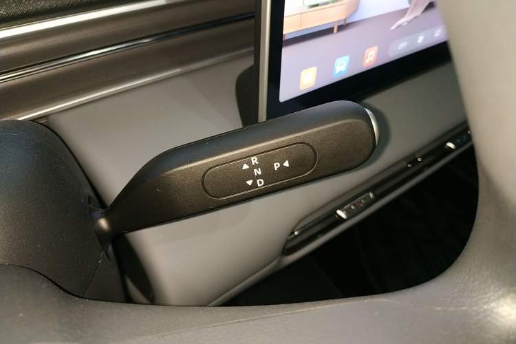 Used Dongfeng NAMMI 01 
