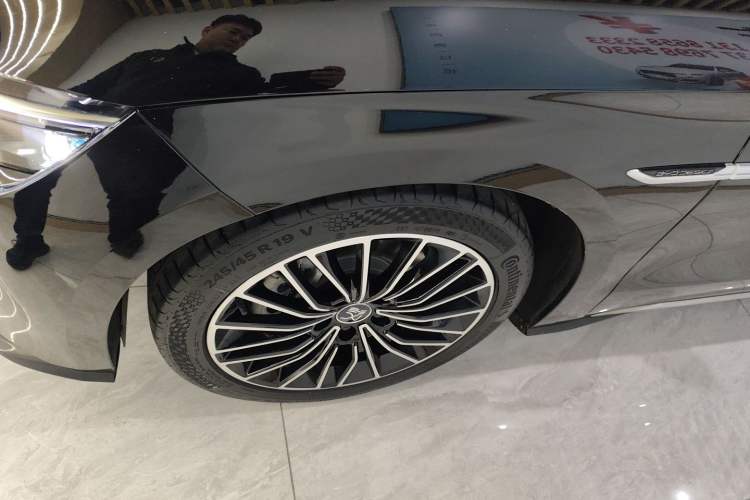 Used BYD Han 2020 EV Long-Range Luxury Model
