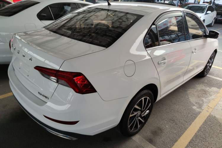 Used Skoda Rapid 2020 1.5L Automatic Comfort Edition
