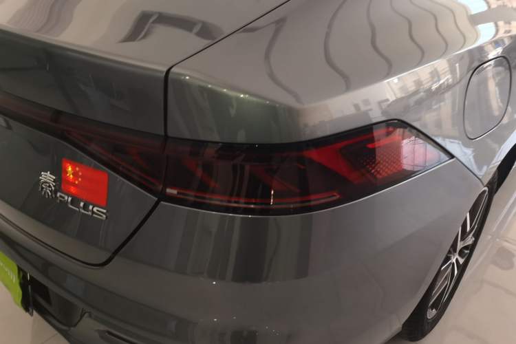 Used BYD Qin PLUS 2021 DM-i 55KM Flagship Model
