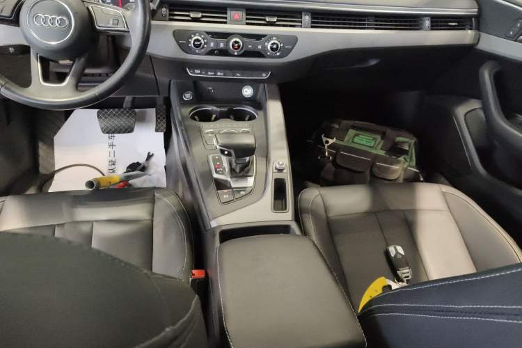 Used Audi A4L 2019 40 TFSI Ambition China VI