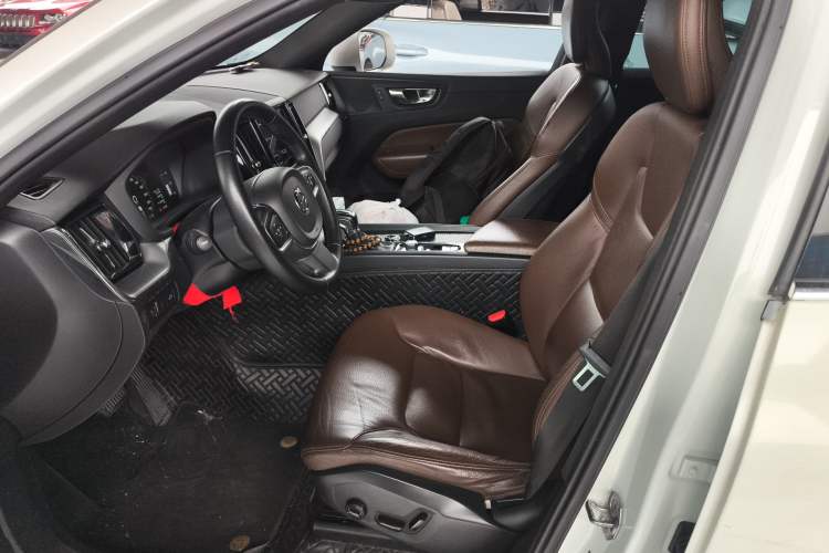 Used Volvo XC60 2021 T5 4x4 Smart Luxury Edition
