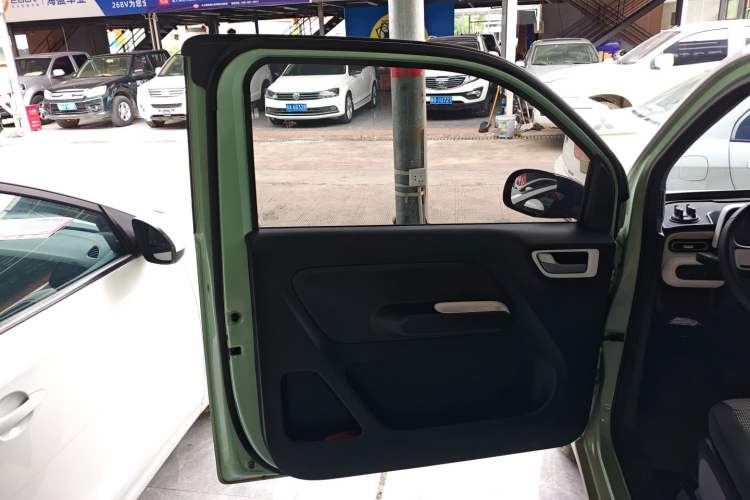 Used Wuling Hongguang MINIEV 2024 3rd Generation 215km Advanced Version
