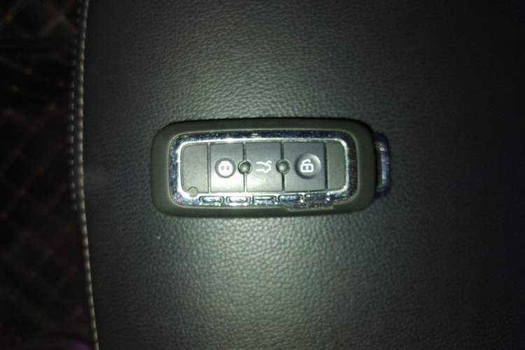 Used Qoros 5 2018 Revised Version 1.6T Automatic Leading Edition
