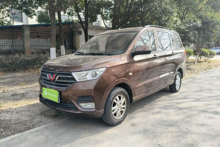 Used Wuling Hongguang 2019 1.5L S Standard Version China VI LAR