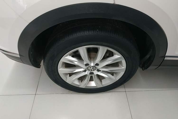 Used Volkswagen T-ROC 2019 230TSI DSG Two-Wheel-Drive Advanced Version China VI Standard
