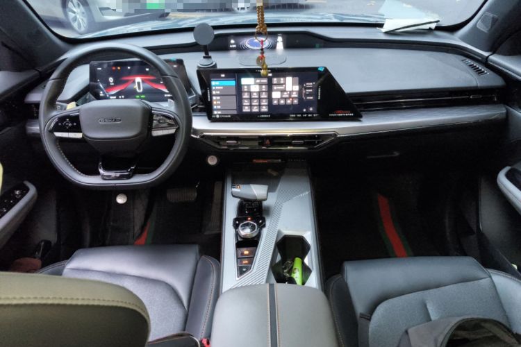 Used Oshan Z6 New Energy 2023 ZhiDian iDD 150KM Flagship PLUS Smart Parking Edition