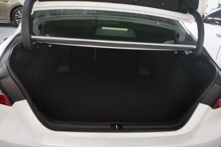 Used Toyota Camry 2018 2.0G Luxury Edition