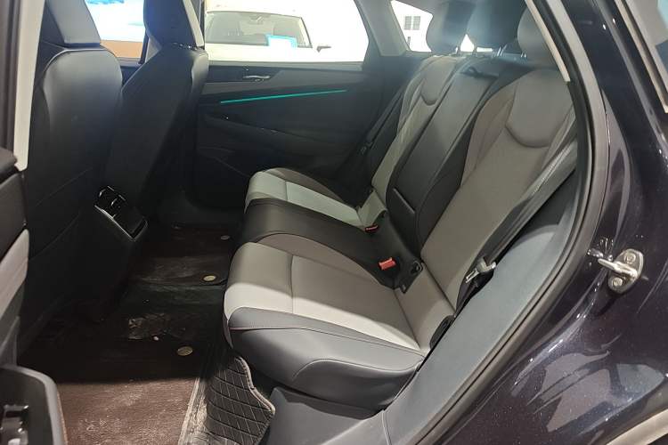 Used Volkswagen ID.7 VIZZION 2024 AIR model