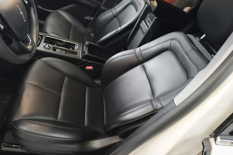 Used Lincoln Corsair 2022 2.0T Two-Wheel Drive Deluxe Edition