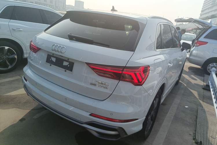Used Audi Q3 2022 35 TFSI Fashion Dynamic Model
