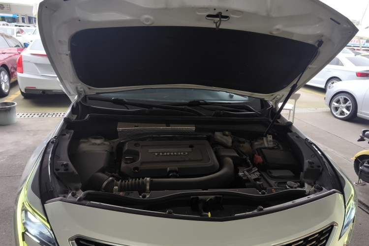 Used Cadillac XT4 2018 28T Two-Wheel Drive Leading Version
