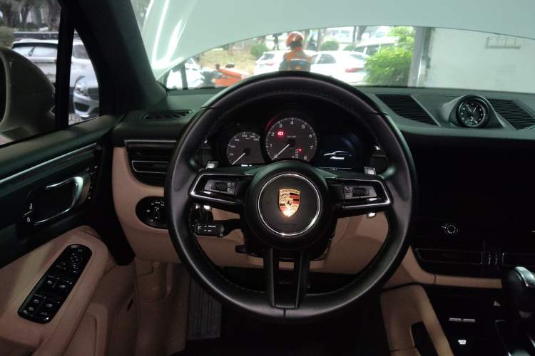 Used Porsche Macan 2023 Macan 2.0T
