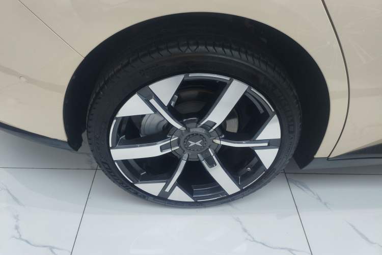 Used XPeng MONA M03 2024 620 with Ultra-Long Range
