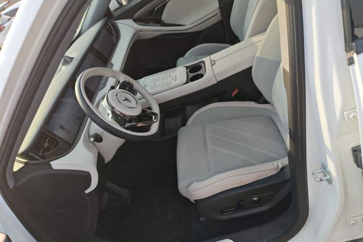 Used VOYAH FREE 2025 318 318 km Rear-Drive Touring Edition
