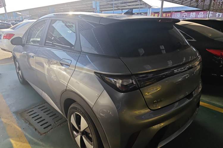 Used BYD Dolphin 2023 420 km Fashion Edition
