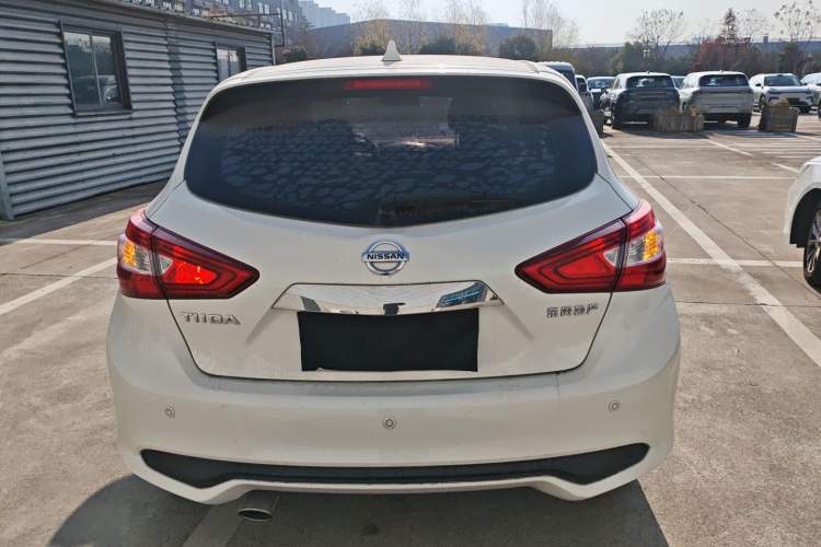 Used Nissan Tiida 2021 1.6L CVT Cool Edition
