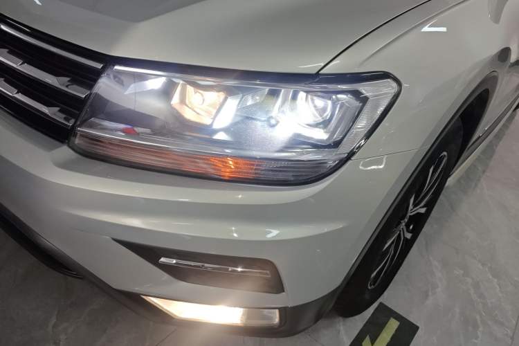 Used Volkswagen Tiguan L 2018 330TSI Automatic Two-Wheel Drive Luxury Edition