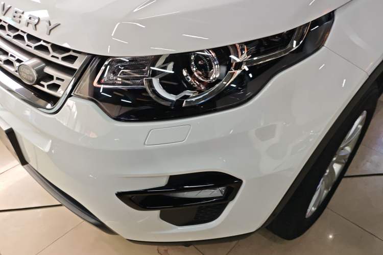 Used Land Rover Discovery Sport 2018 240 PS SE Version
