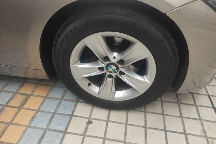 TDK.VehicleDetails.img